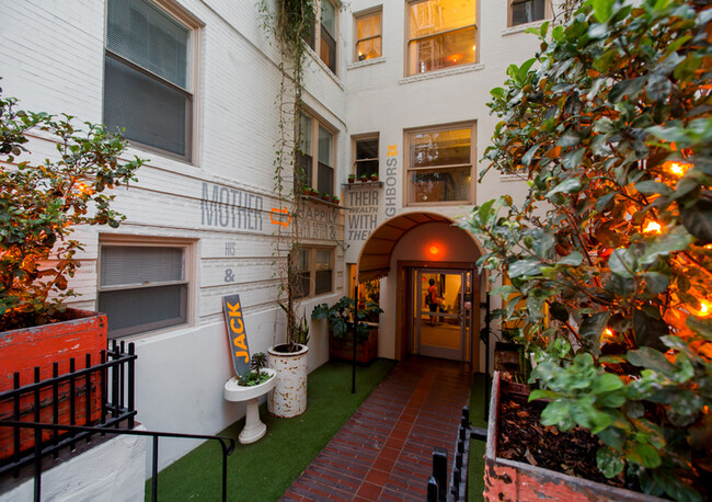 950 Ninth Ave in San Diego, CA - Building Photo - Building Photo