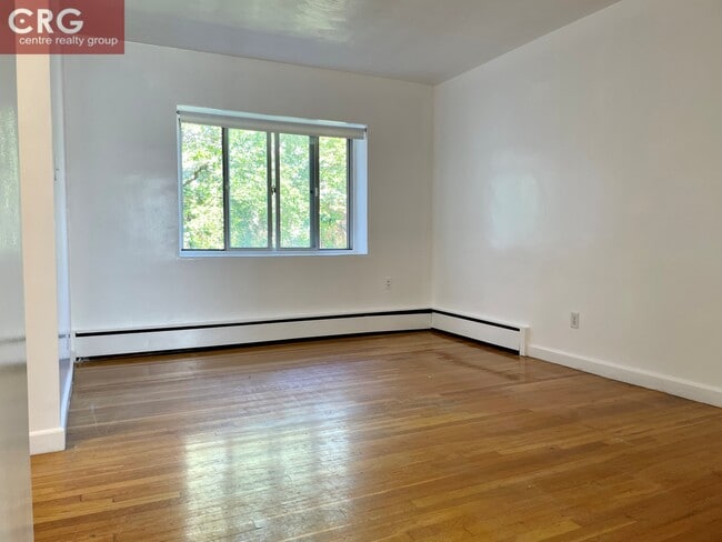 75 Euston Rd, Unit 8 in Boston, MA - Building Photo - Building Photo