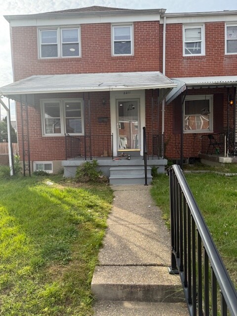 2211 Vailthorn Rd in Middle River, MD - Building Photo