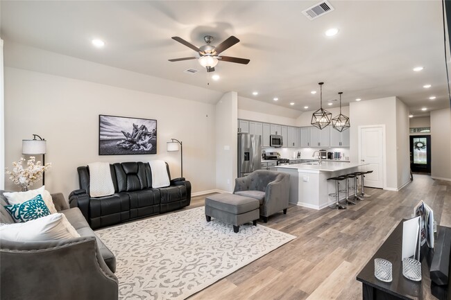 property at 323 Fanpalm Ct