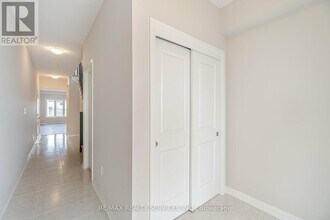 7310 Marvel Dr in Niagara Falls, ON - Building Photo - Building Photo