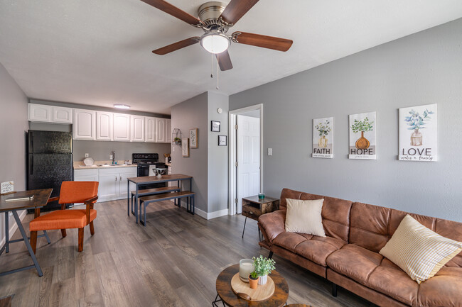 Ashton Grove Apartments