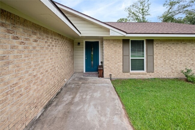 19661 Lazy Ln in Porter, TX - Building Photo - Building Photo