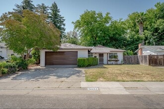 6033 Westbrook Dr in Citrus Heights, CA - Building Photo - Building Photo