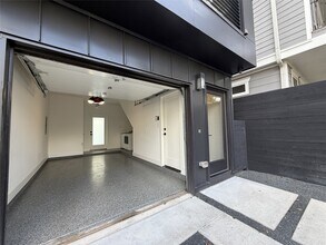 1015 E 27th St in Houston, TX - Building Photo - Building Photo