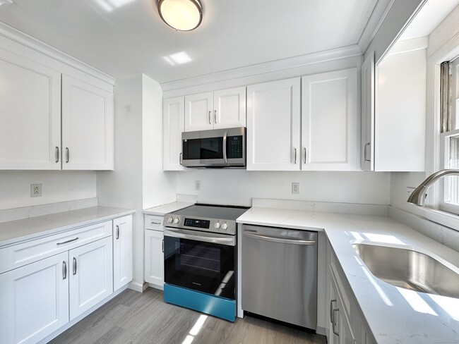 21 Avenue B in Norwalk, CT - Building Photo - Building Photo