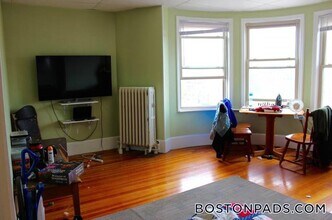 879 Beacon St in Boston, MA - Foto de edificio - Building Photo