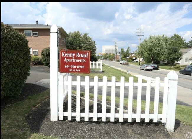 1813 Kenny Rd in Columbus, OH - Building Photo - Building Photo