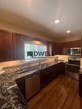807 1st Dr NW-Unit -A in Austin, MN - Foto de edificio - Building Photo