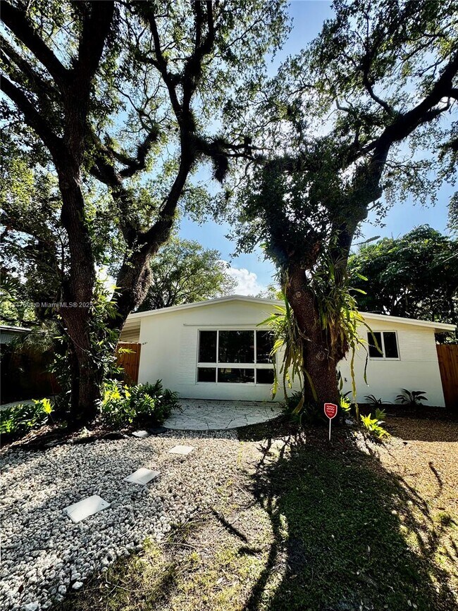 property at 1601 SW 20th Ave
