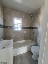31 W 18th St in Linden, NJ - Building Photo - Building Photo