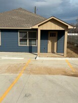 707 W 12th St in Russellville, AR - Building Photo