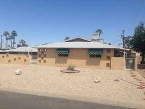 3526 E Montecito Ave in Phoenix, AZ - Building Photo - Building Photo