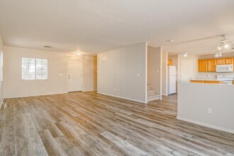 12446 W Ash St in El Mirage, AZ - Building Photo - Building Photo