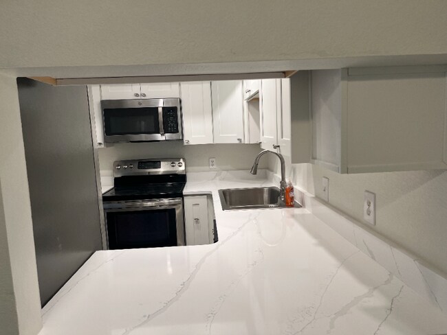 property at 17 E Ruth Ave