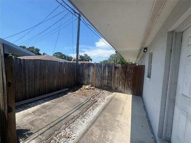 3625 141st Ave N in Largo, FL - Building Photo - Building Photo