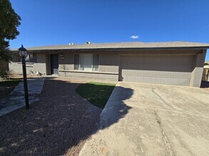 8615 E Bellevue Pl in Tucson, AZ - Building Photo - Building Photo