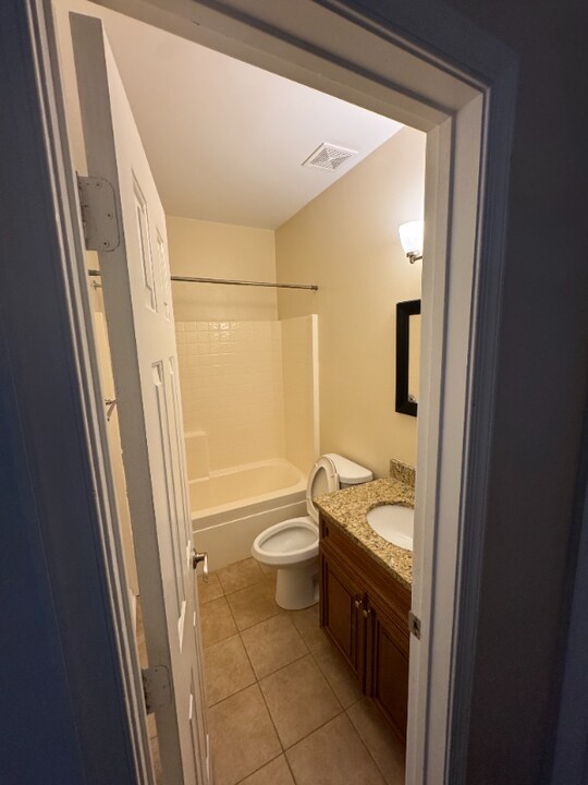 310 Primrose Ln in Chesapeake, VA - Foto de edificio