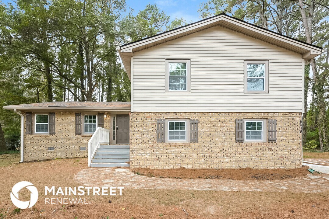 6619 Collier Way in Riverdale, GA - Building Photo