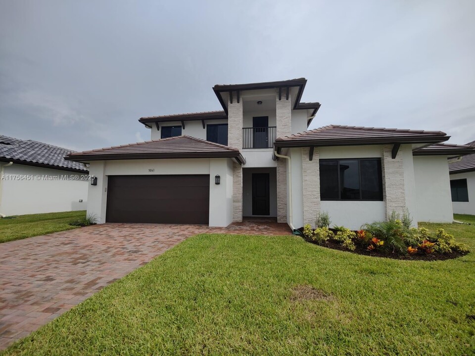 5061 Gambero Wy in Ave Maria, FL - Building Photo