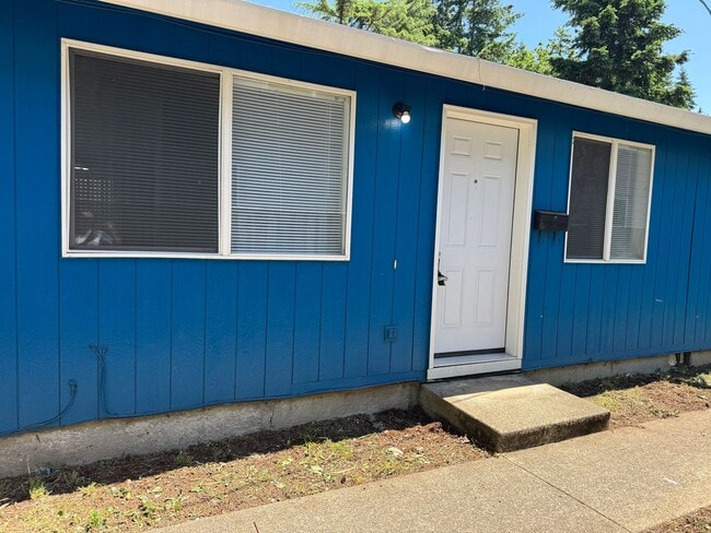 property at 5126 SE Henry St