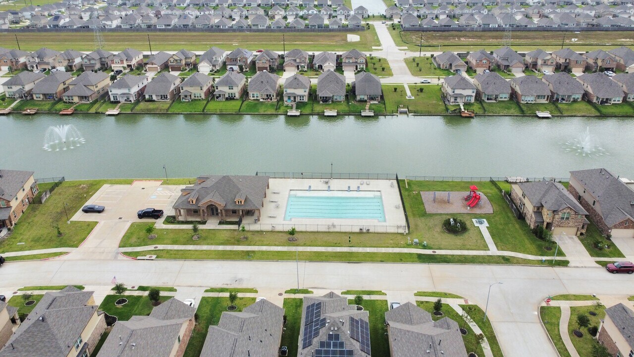 24910 Rosso Stipple Trail in Katy, TX - Building Photo