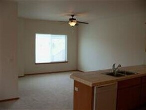 7807 W 6th Ave in Kennewick, WA - Building Photo - Building Photo