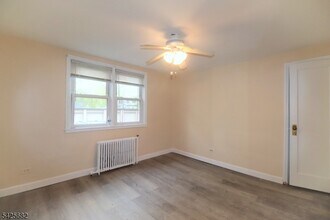 592 Sherman Ave in Roselle, NJ - Building Photo - Building Photo