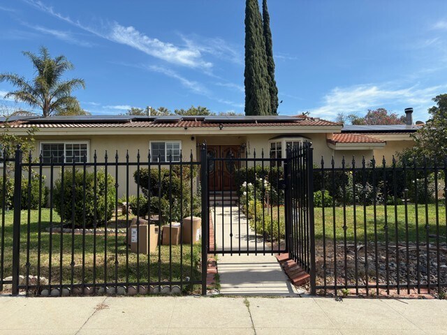 10918 Reseda Blvd in Porter Ranch, CA - Building Photo - Building Photo