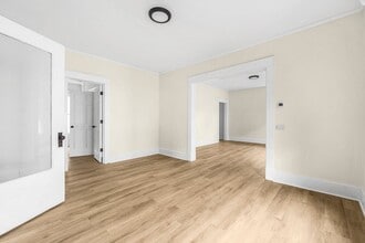 110 N Sheridan St in Kendallville, IN - Building Photo - Building Photo