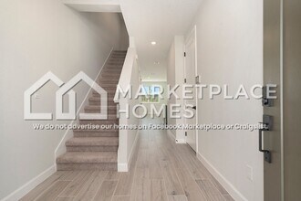 7682 Deer Vly Cir in Tampa, FL - Building Photo - Building Photo