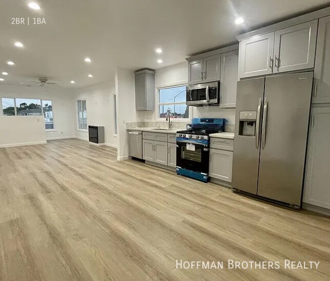 908 S Oak St-Unit -908A in Inglewood, CA - Building Photo - Building Photo