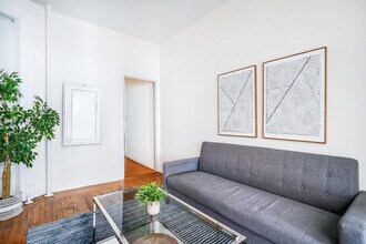 211 E 14th St in New York, NY - Building Photo - Building Photo