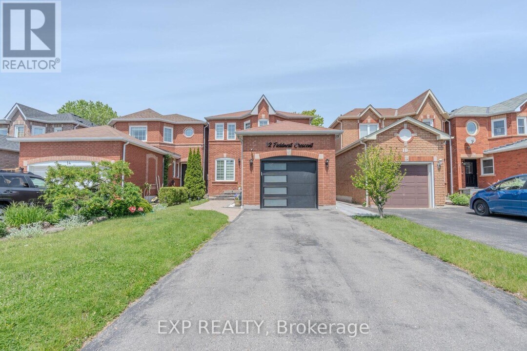 12 Fieldnest Crescent in Whitby, ON - Building Photo