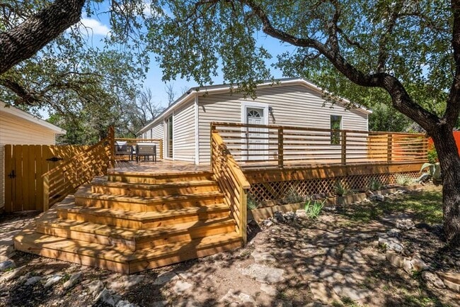 21503 Coyote Trail in Lago Vista, TX - Building Photo - Building Photo