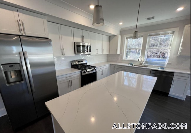 80 N Beacon St, Unit 6