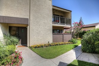 McFadden Village Apartments in Tustin, CA - Building Photo - Building Photo