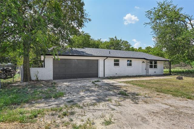 111 W Spurgeon St in Itasca, TX - Building Photo - Building Photo