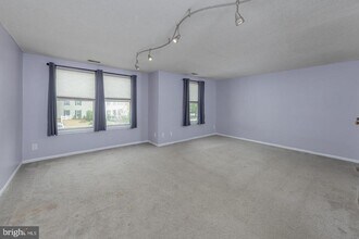 2307 Greenwood Dr in Lindenwold, NJ - Building Photo - Building Photo