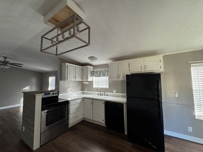 31693 N Corbin Rd in Walker, LA - Building Photo - Building Photo