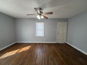 1708 14th St in Lubbock, TX - Building Photo - Building Photo