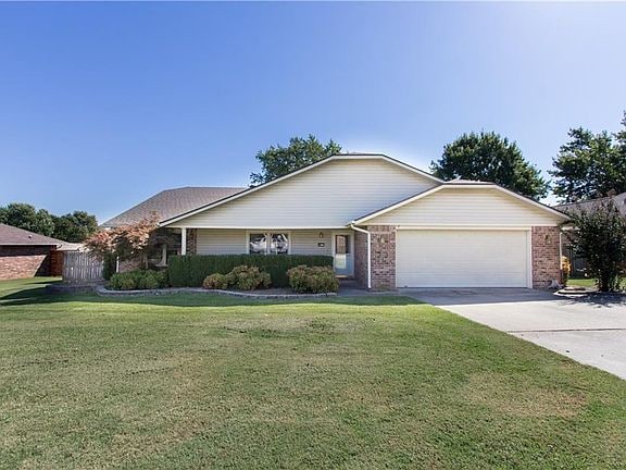 property at 1807 Carrie Pl