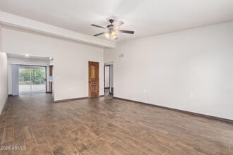 7101 E Wilshire Dr in Scottsdale, AZ - Building Photo - Building Photo