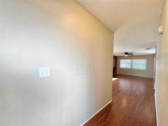 1550 11th St NE, Unit D7 in Winter Haven, FL - Building Photo - Building Photo