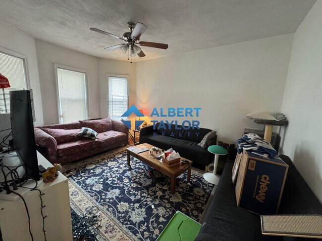 26 Haskell St, Unit 1 in Boston, MA - Building Photo - Building Photo