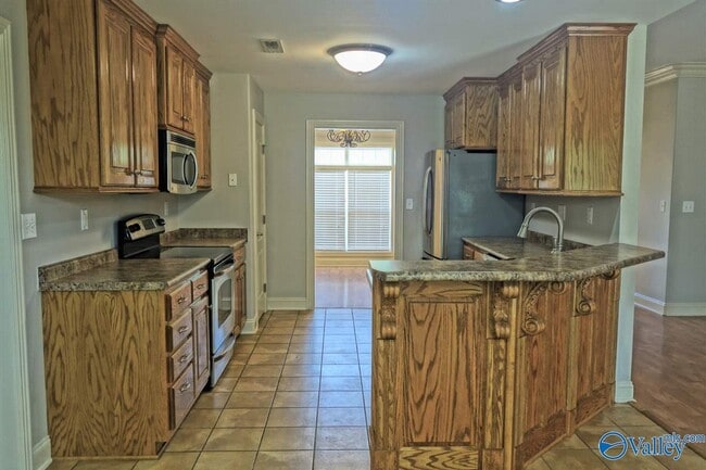 16992 Woodhaven Dr in Athens, AL - Building Photo - Building Photo