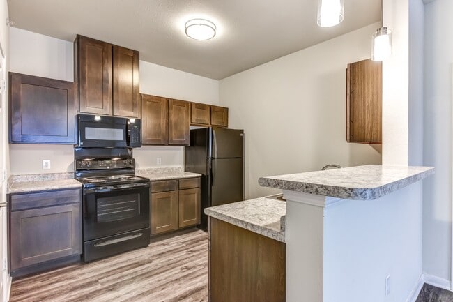 Live Oak Apartments in Georgetown, TX - Foto de edificio - Building Photo