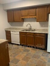 9120 Woodpark Ln NW in Knoxville, TN - Foto de edificio - Building Photo