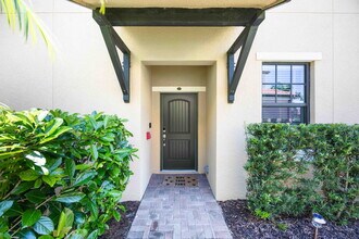 10063 Crooked Crk Dr in Venice, FL - Building Photo - Building Photo