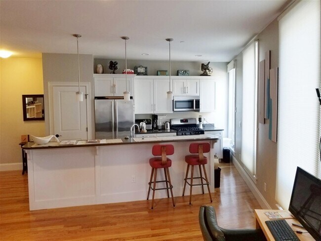168 Hampshire St, Unit 2A in Cambridge, MA - Foto de edificio - Building Photo